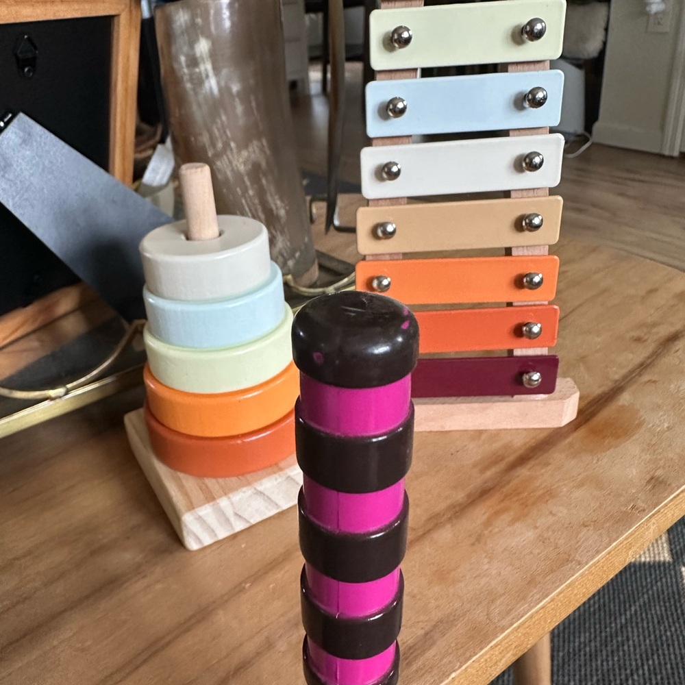 Colorful Wooden Toy Set xylophone and stacking rings. Used, like new - Picture 3 of 3